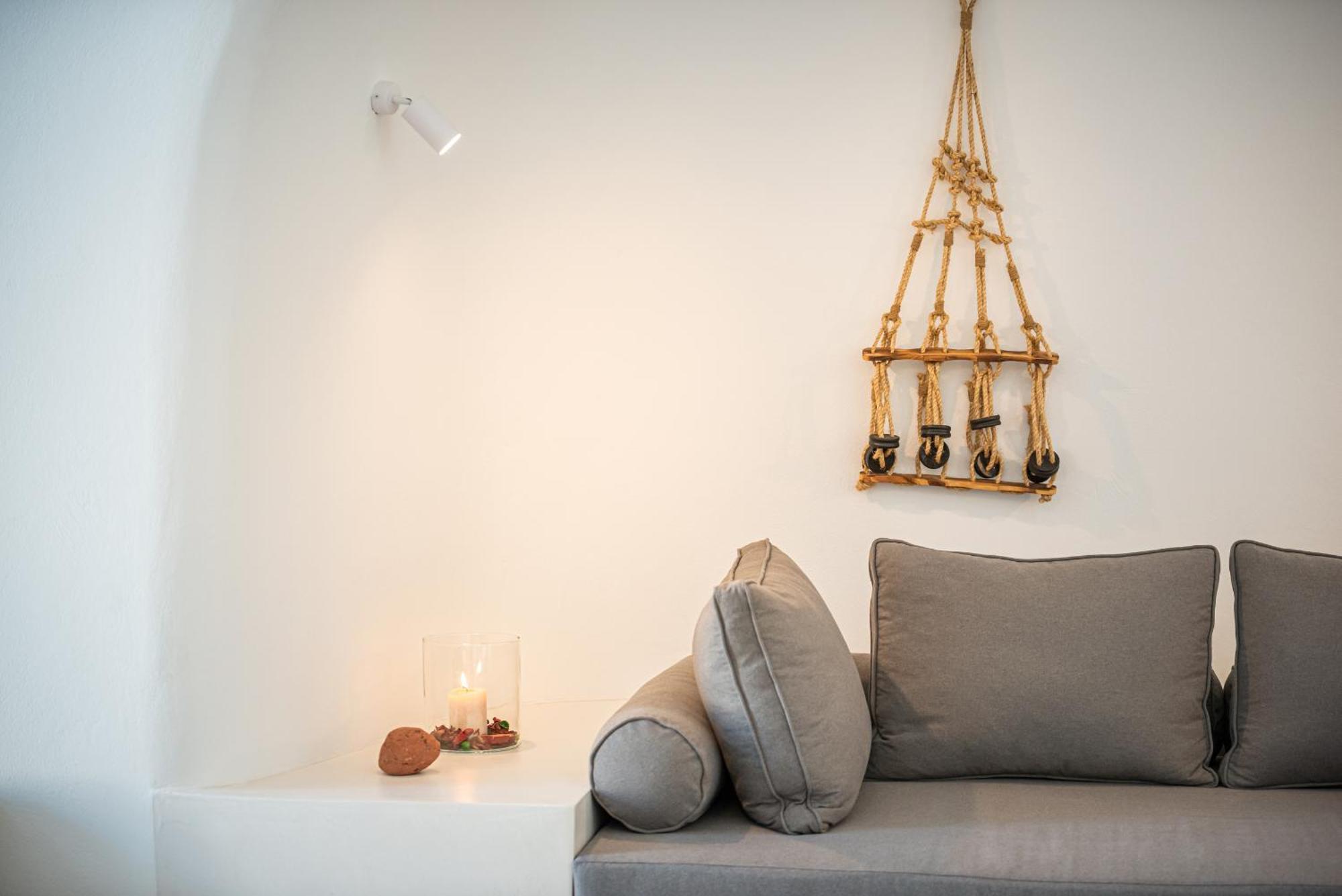 Villa Veneston Suites, Kapari