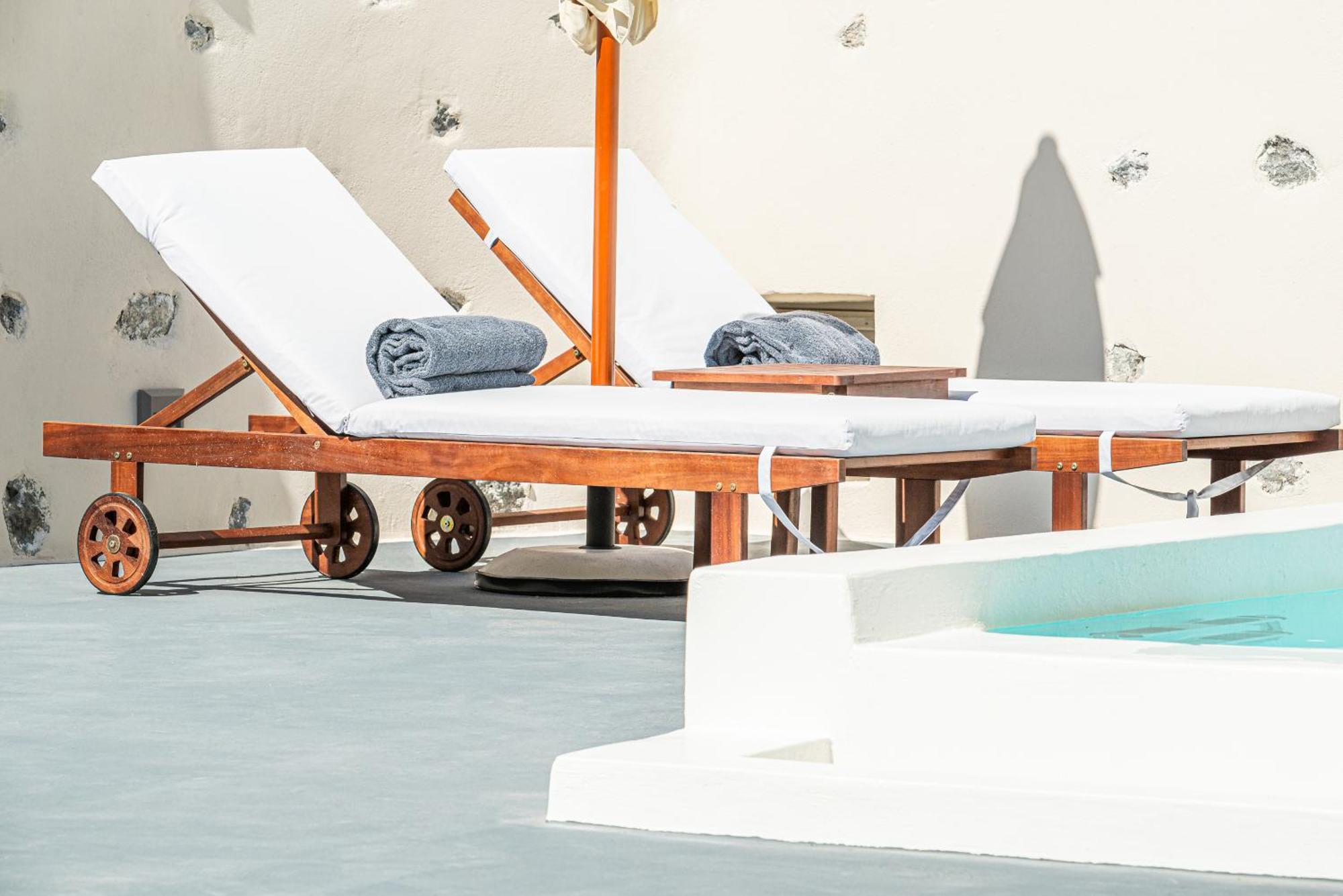Veneston Suites, Kapari Fira (Santorini)