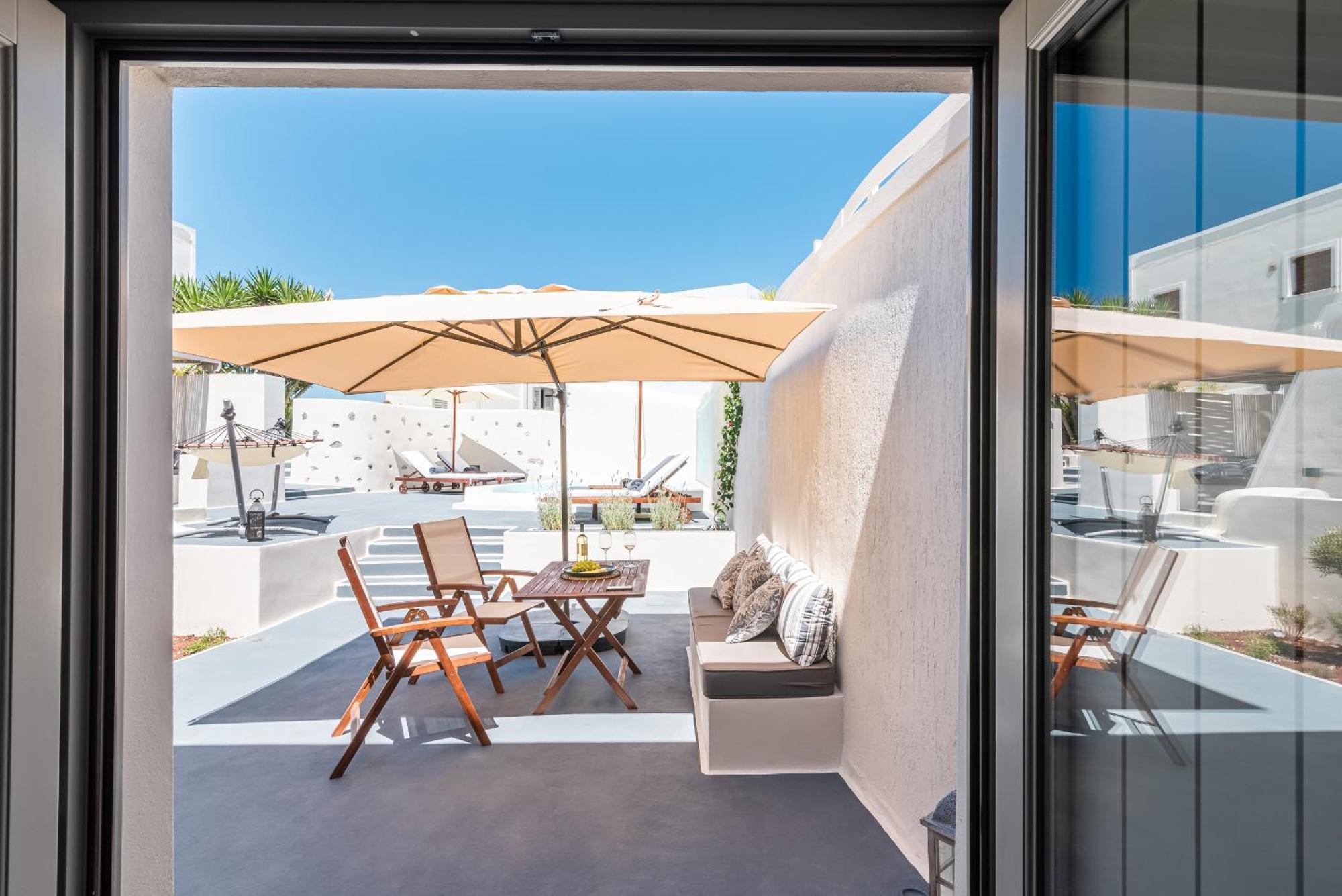 Veneston Suites, Kapari *